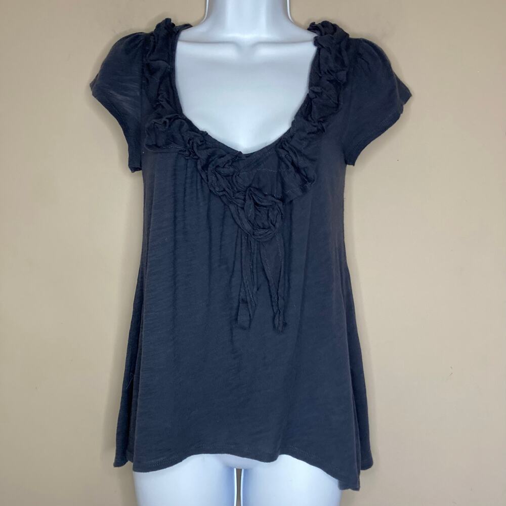 Anthropologie Blue Cotton Top With Floral Applique Neckline Pinktucks Size Small - Picture 11 of 16